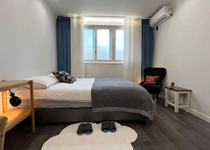 Cosmos Hongdae Modern Apartment Seoul