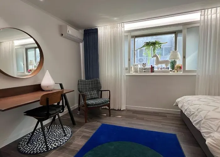 Apartment Cosmos Hongdae Modern Seoul