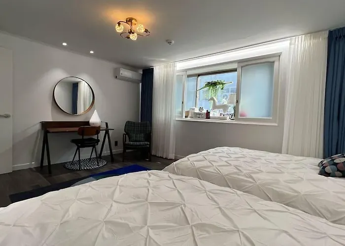 Cosmos Hongdae Modern Apartment